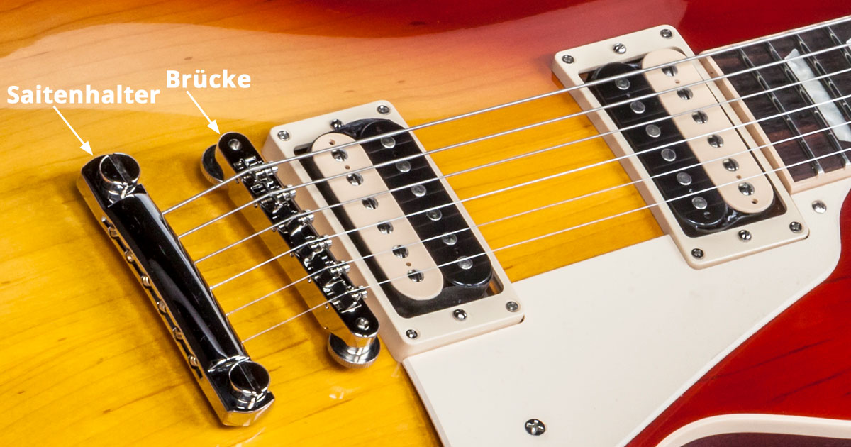 Bridge und Saitenhalter bei einem Les-Paul-Modell